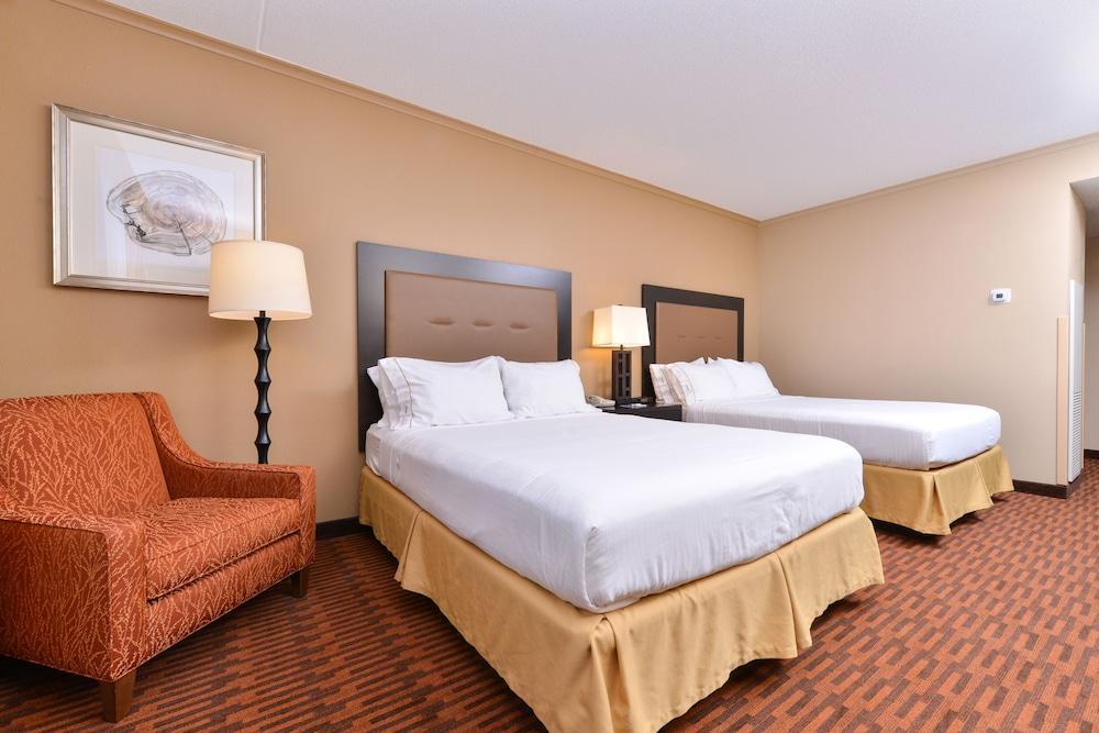 Holiday Inn Express Breezewood By Ihg Bagian luar foto