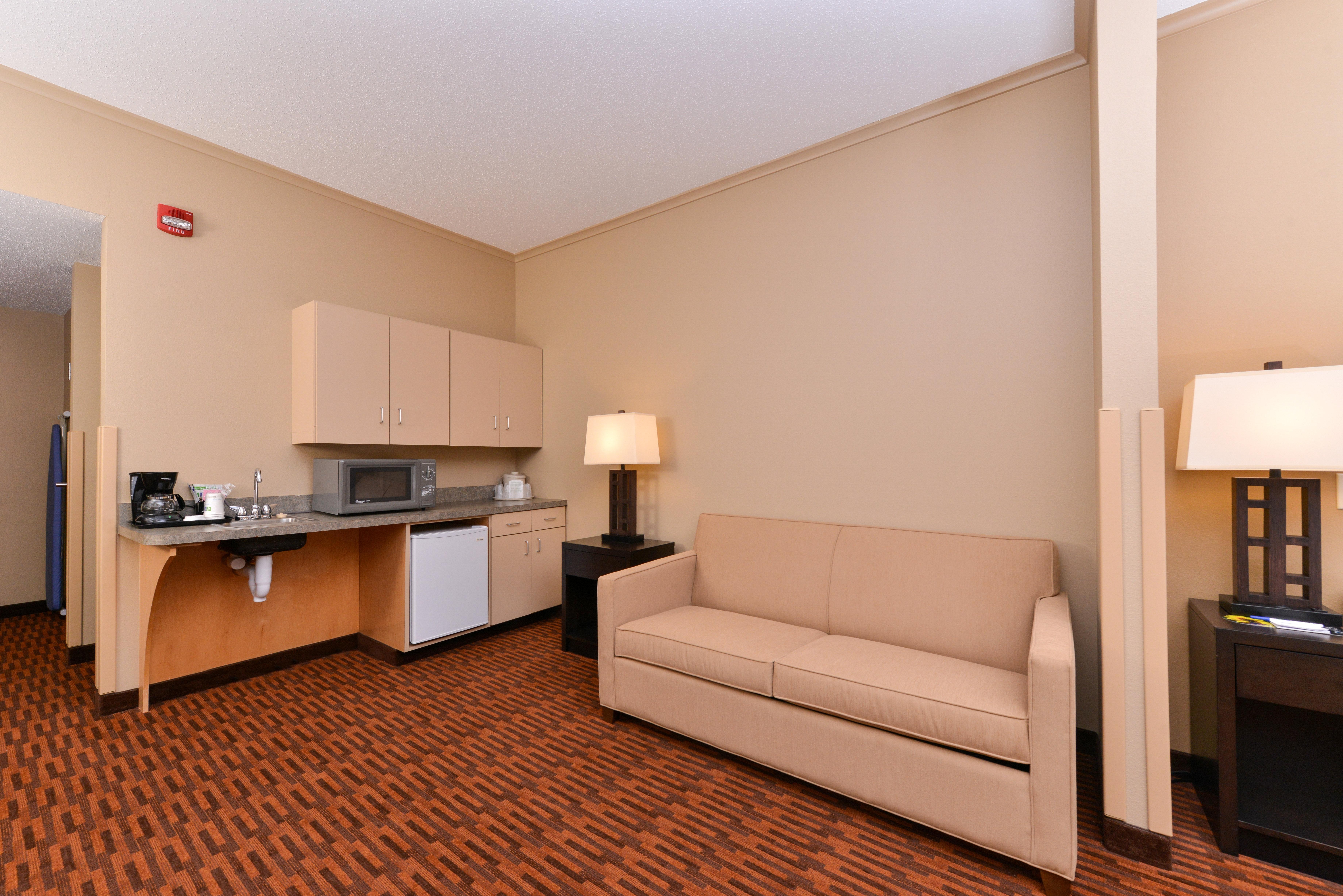 Holiday Inn Express Breezewood By Ihg Bagian luar foto