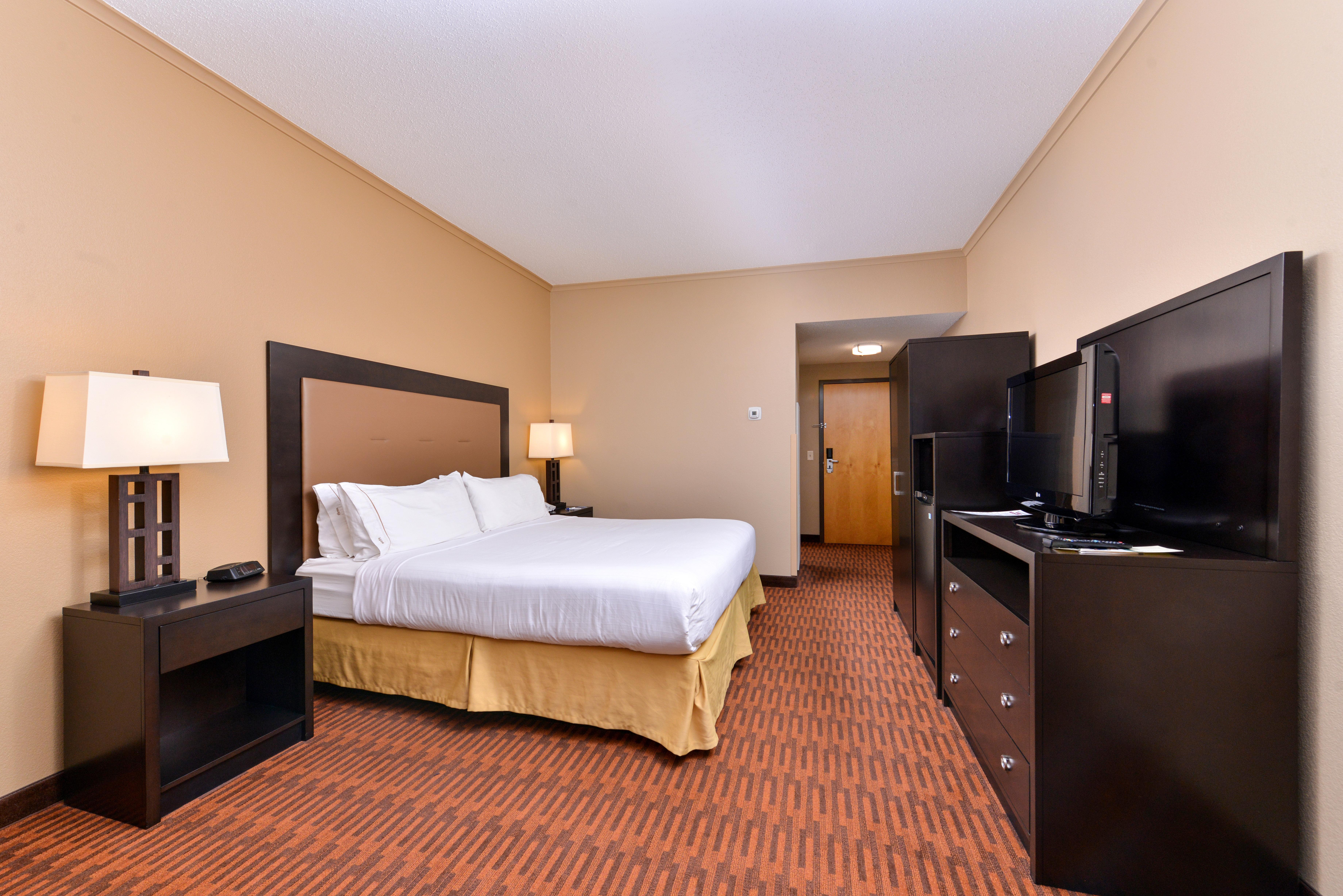 Holiday Inn Express Breezewood By Ihg Bagian luar foto