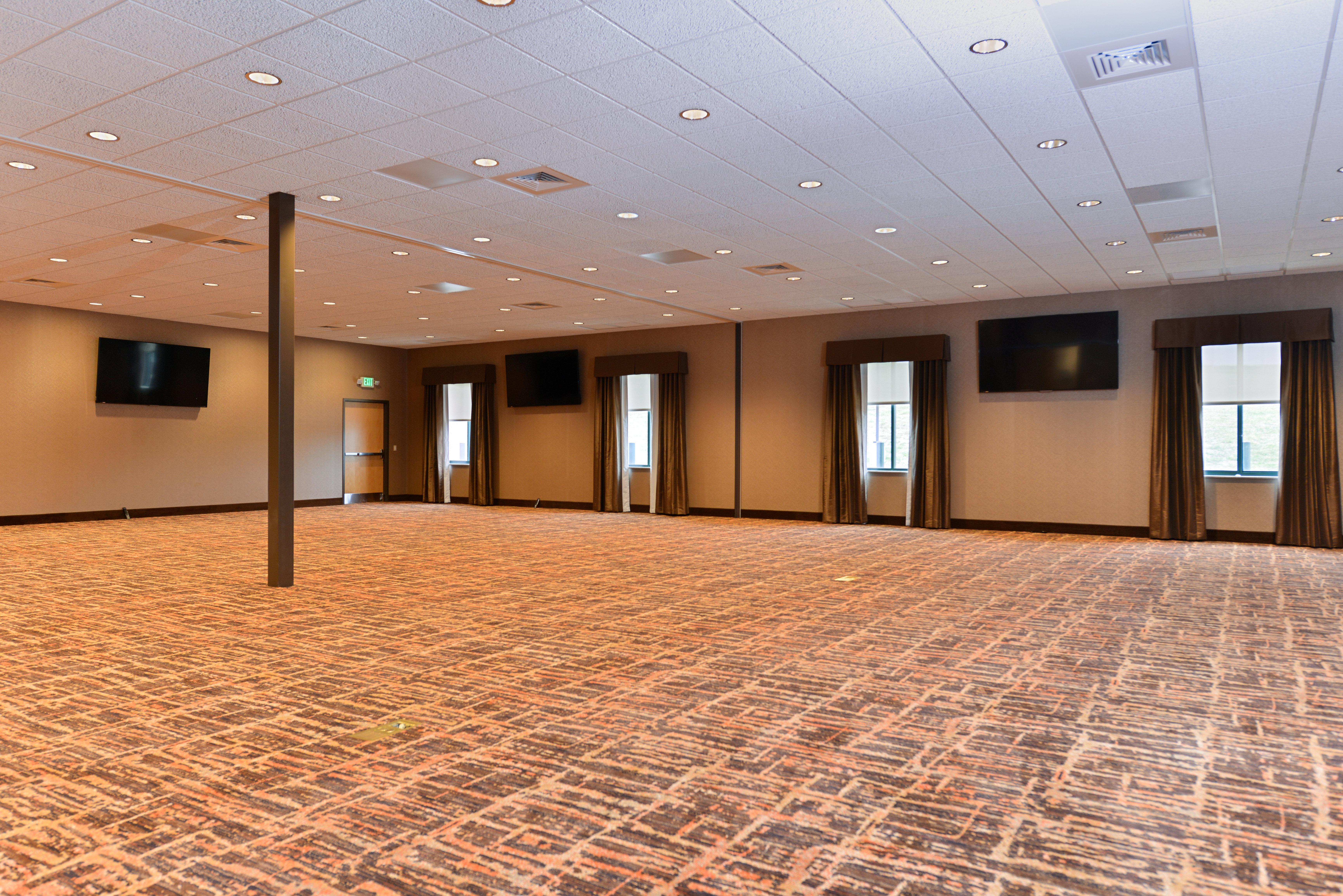 Holiday Inn Express Breezewood By Ihg Bagian luar foto