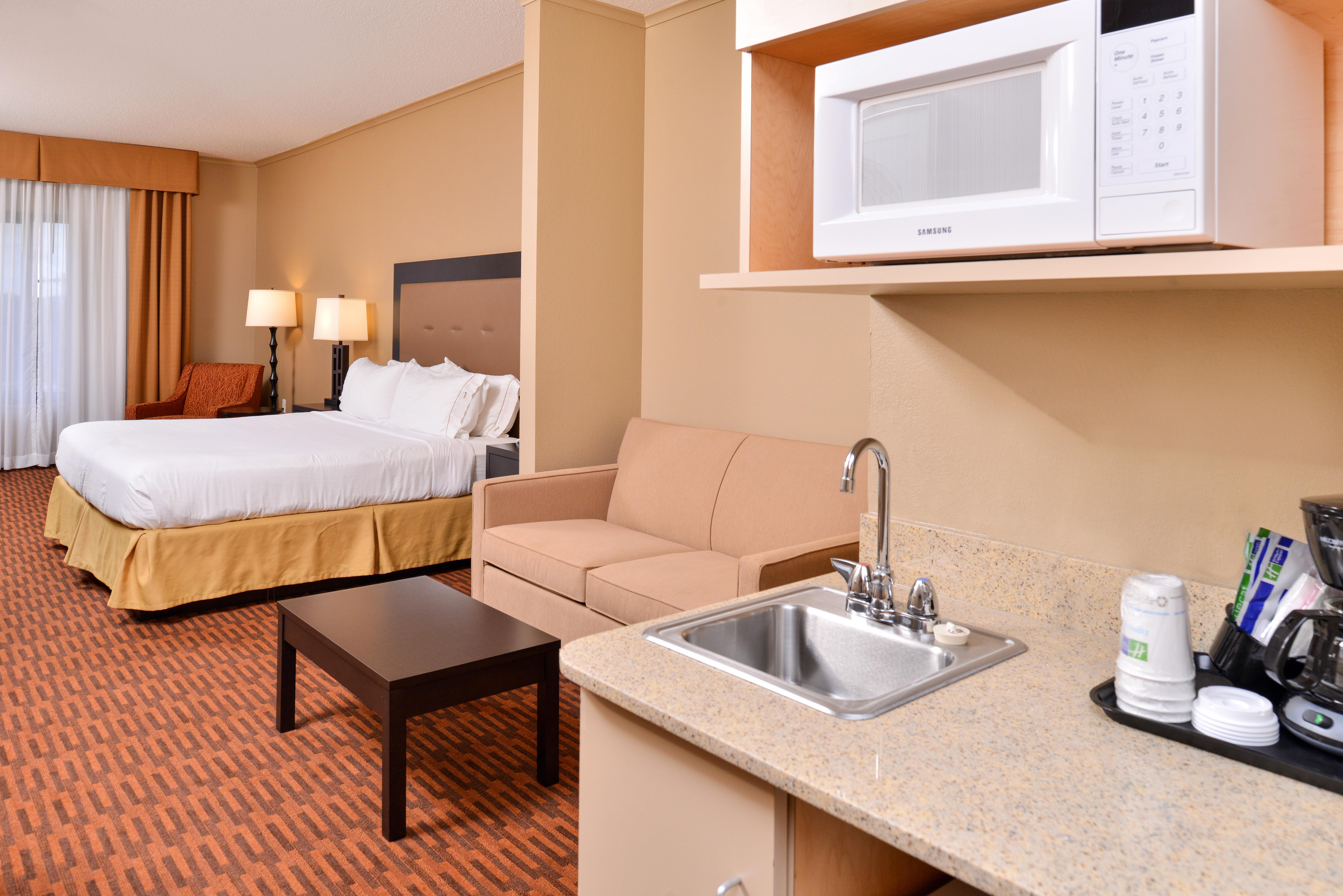 Holiday Inn Express Breezewood By Ihg Bagian luar foto