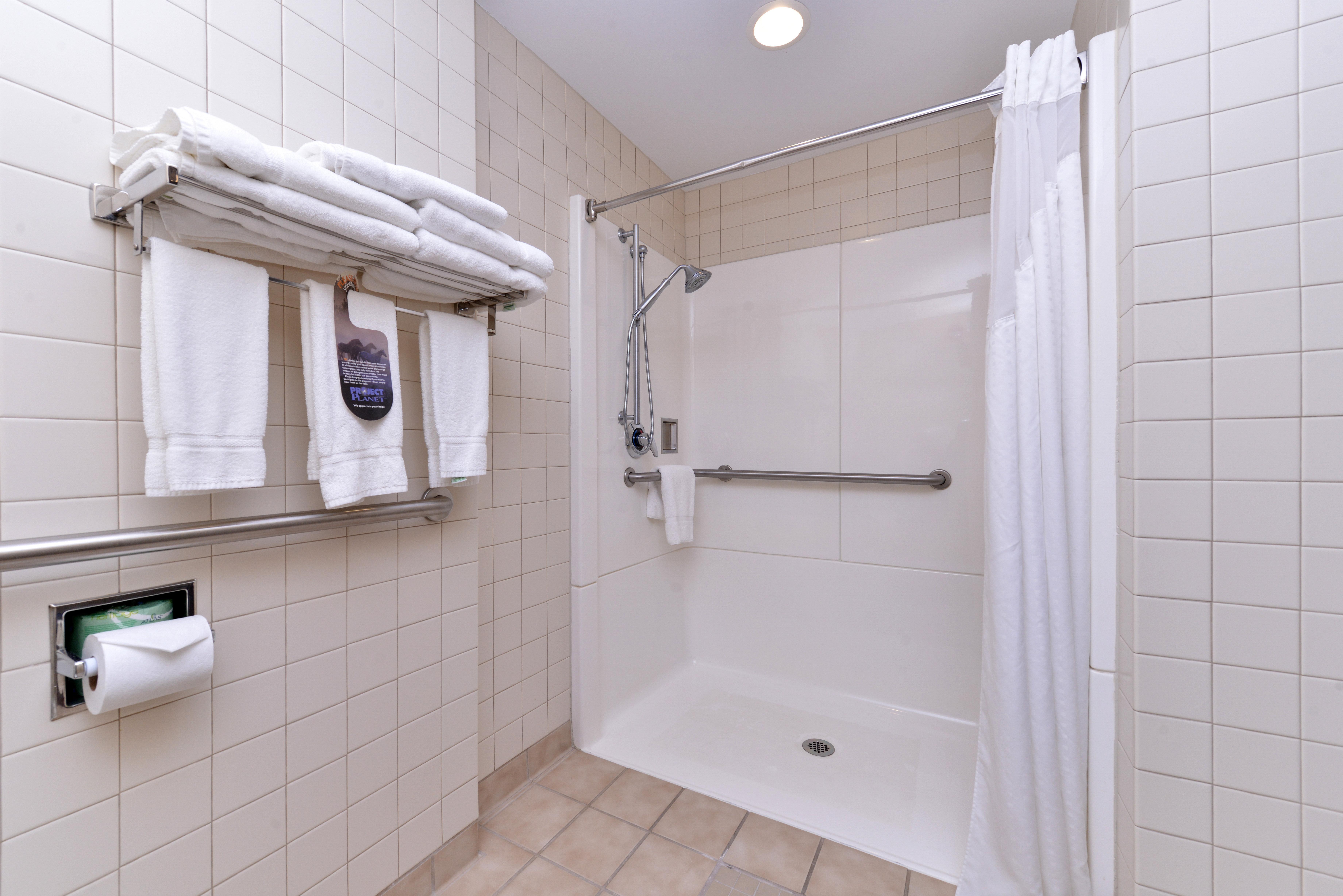Holiday Inn Express Breezewood By Ihg Bagian luar foto